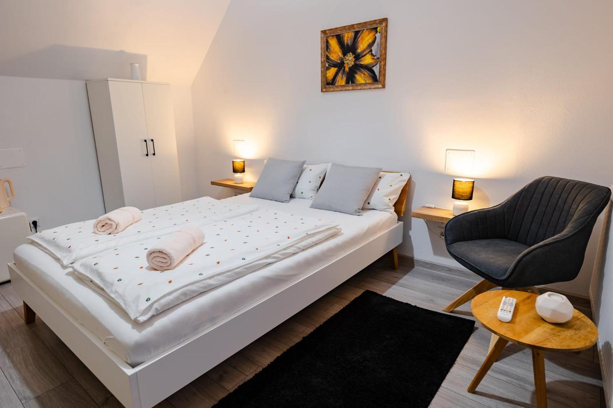 Christian Haus Sibiu Hotel Bagian luar foto