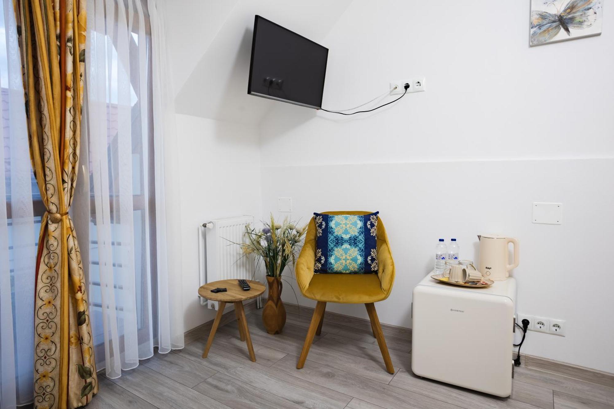 Christian Haus Sibiu Hotel Bagian luar foto
